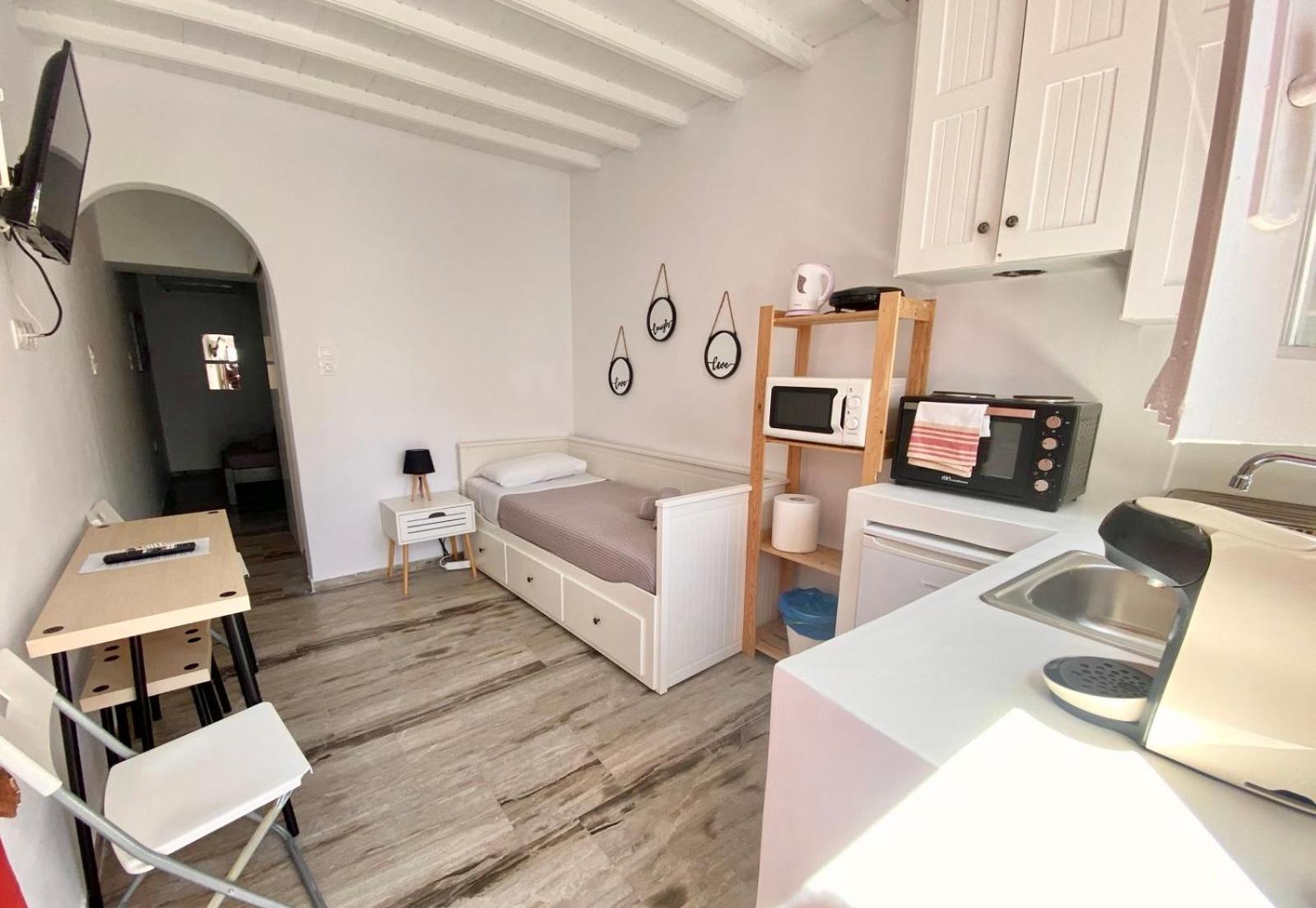 Апартаменты Elenitas Town House With Balcony And Sea View Mykonos Town Экстерьер фото